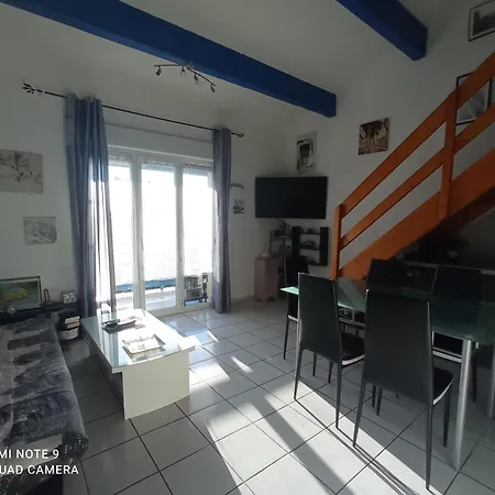 Location Saisonniere Appartement *